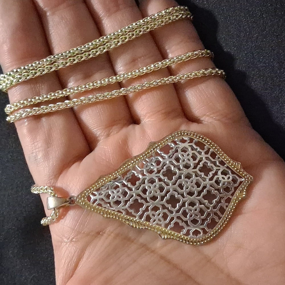Kendra Scott Aiden Necklace - Picture 4 of 4